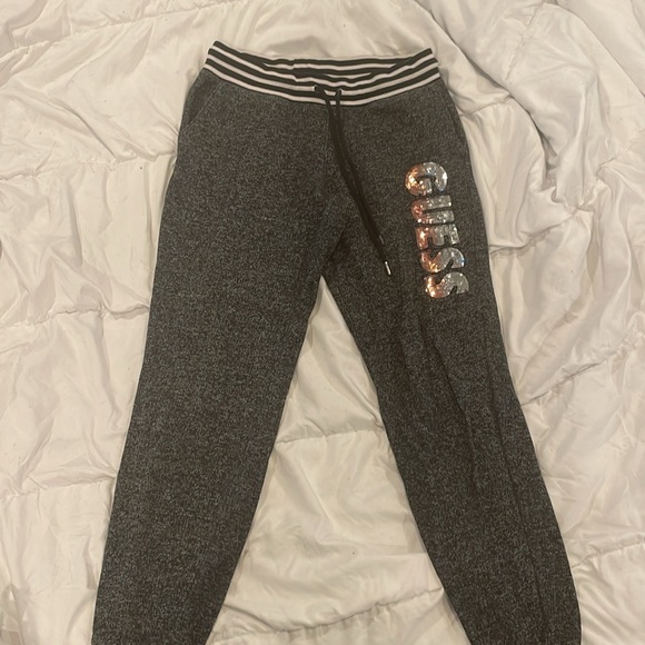 Guess sweatpants - Picture 2 of 2